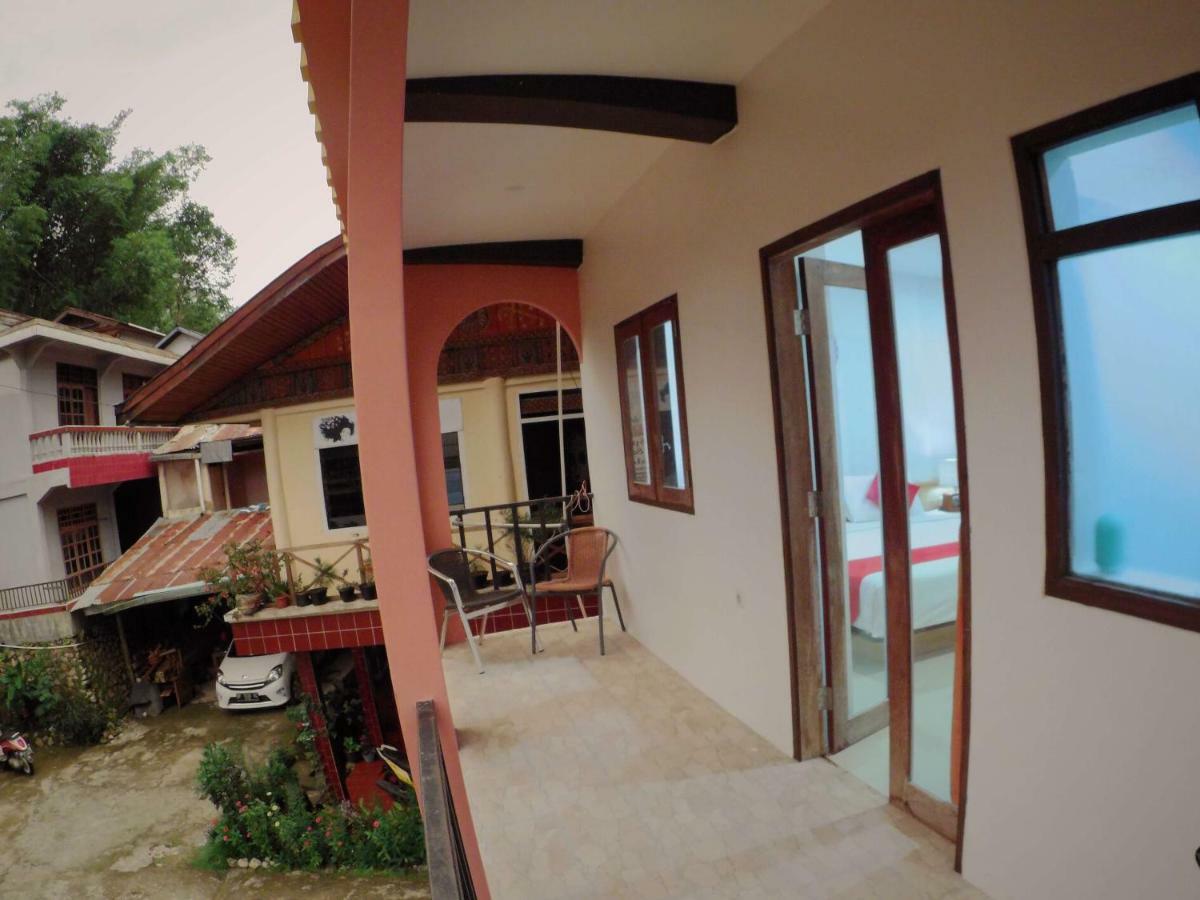 Sulawesi Castle Hotel Rantepao Luaran gambar